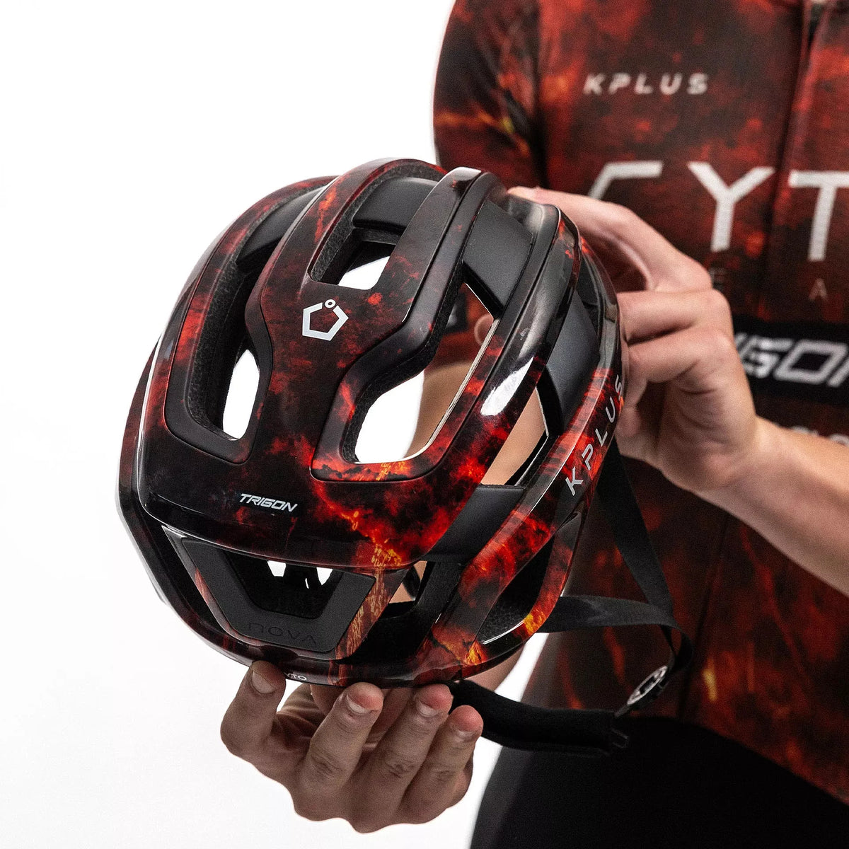 NOVA Team CYTO TRIGON|Mips® Air Node NOVA Team CYTO TRIGON|Mips® Air Node